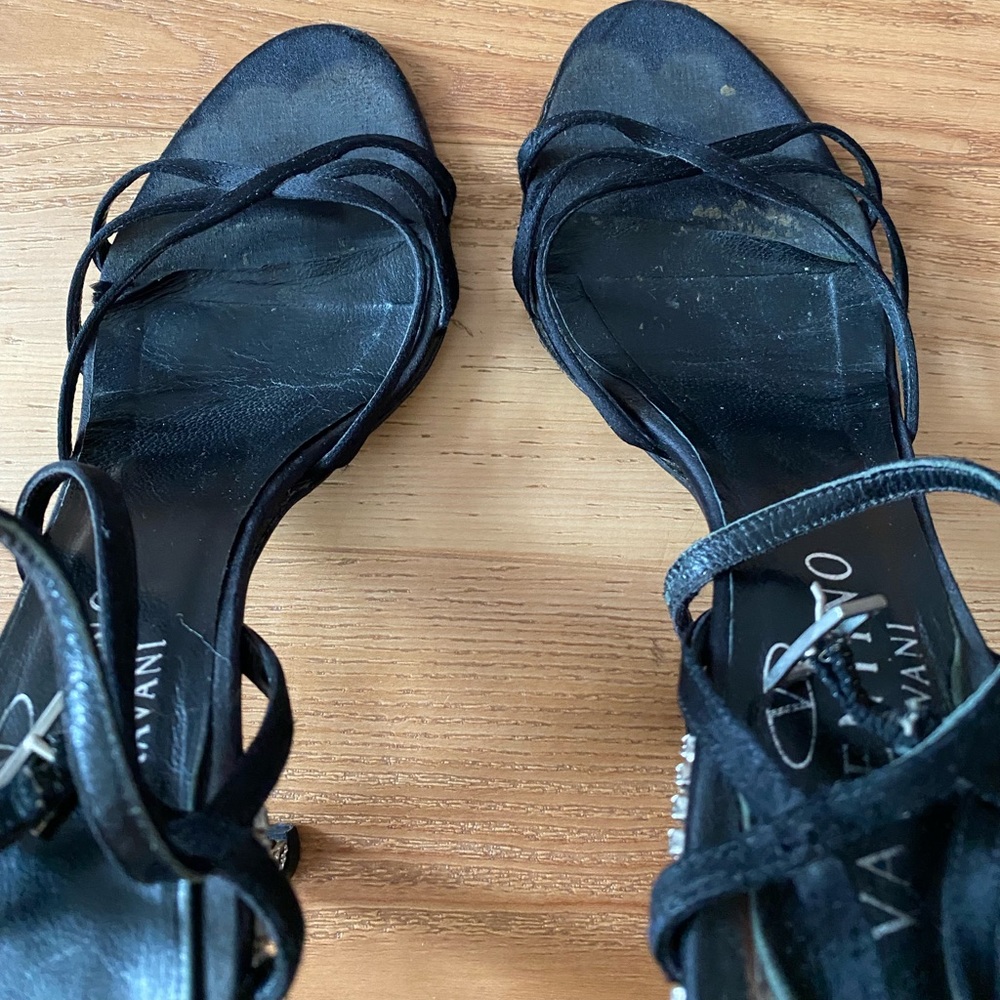 VALENTINO BLACK STRAP SANDALS EMBELLISHED Heels 6 - Picture 9 of 16